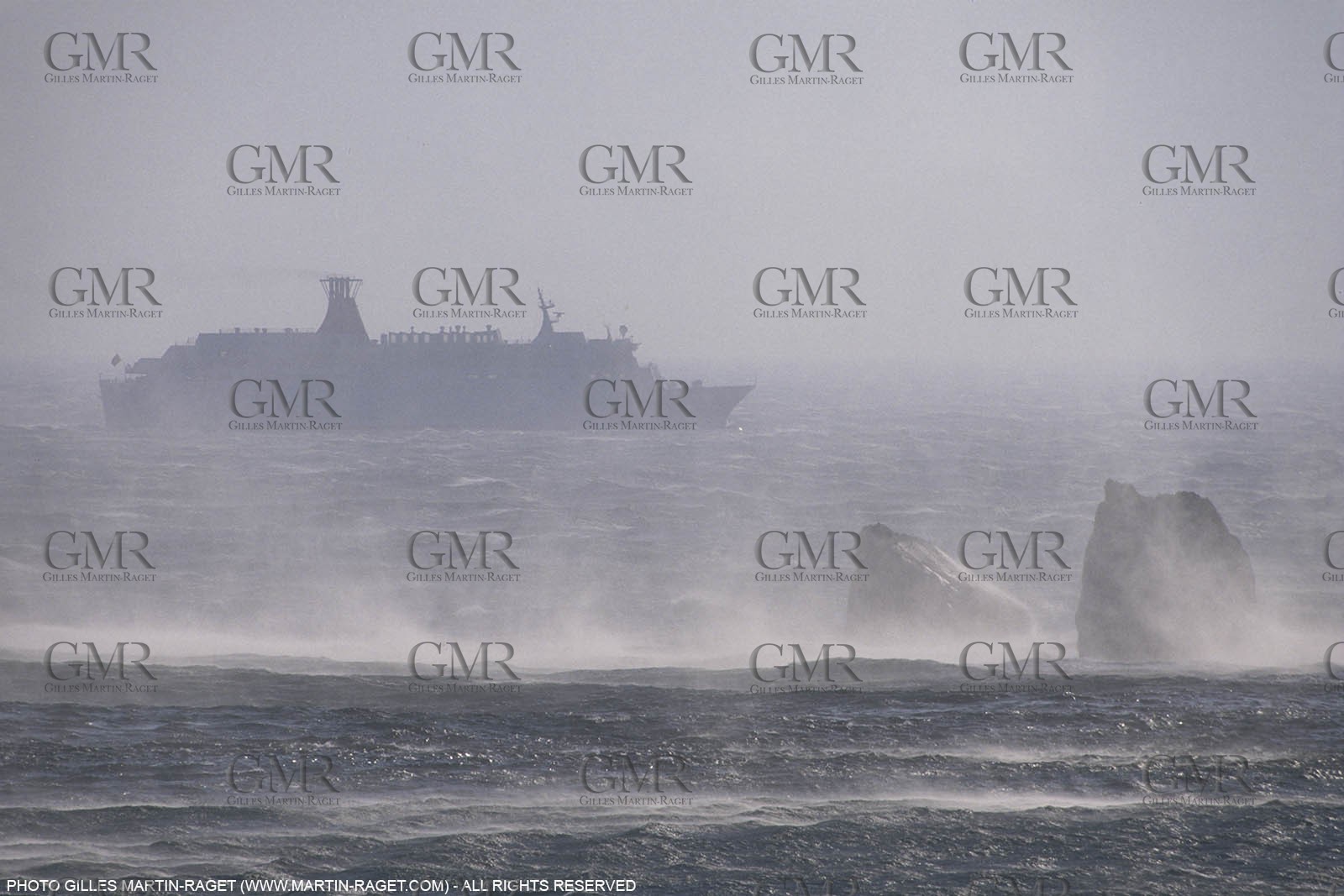 France, Provence, Marseille, Port de commerce, opérations portuaires, métiers de la mer