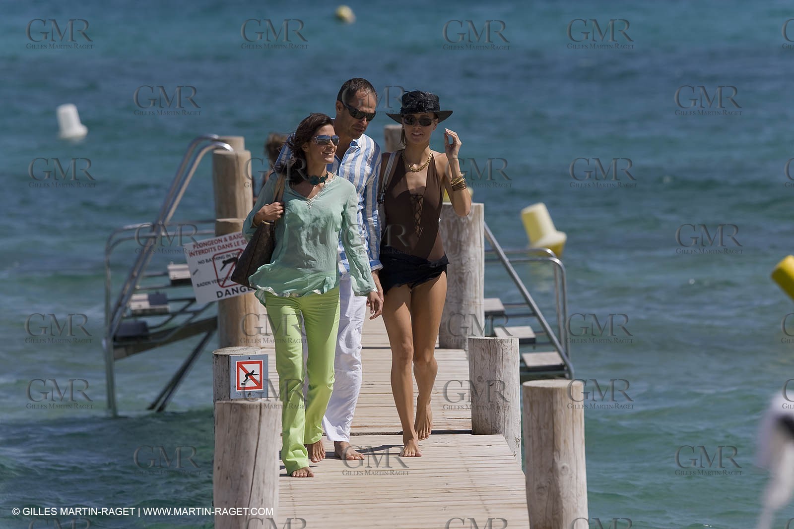 06 09 2007 - Saint Tropez (FRA, 83) - Superyachts - Motoryachts - Mangusta 92 Triple Fun in Saint Tropez - Mooring at Club 55 at Pampelonne Beach