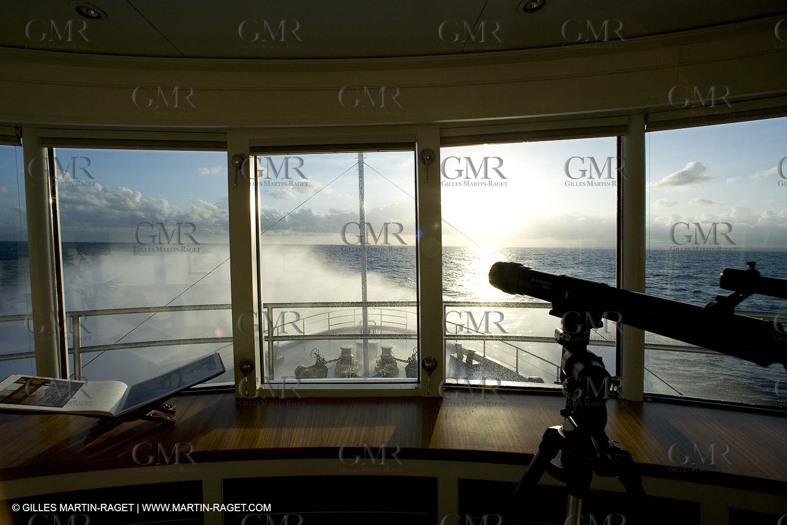 01 02 2008 - San Blas Archipelago (Panama) - Motor Yacht Senses