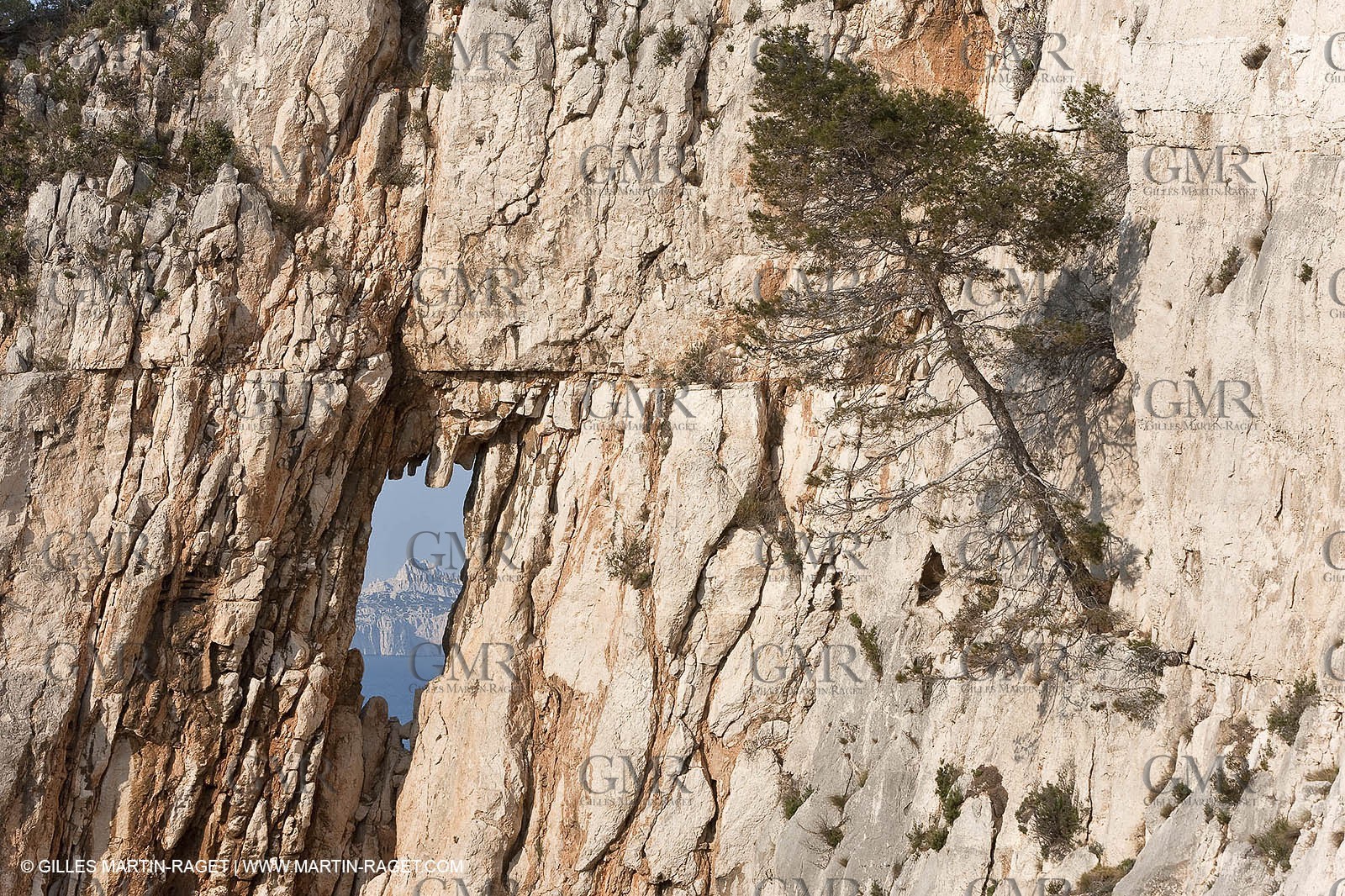 20 03 2009 - Marseille (FRA, 13) - Les Calanques - Pic de l'Eissadon and devenson cliffs