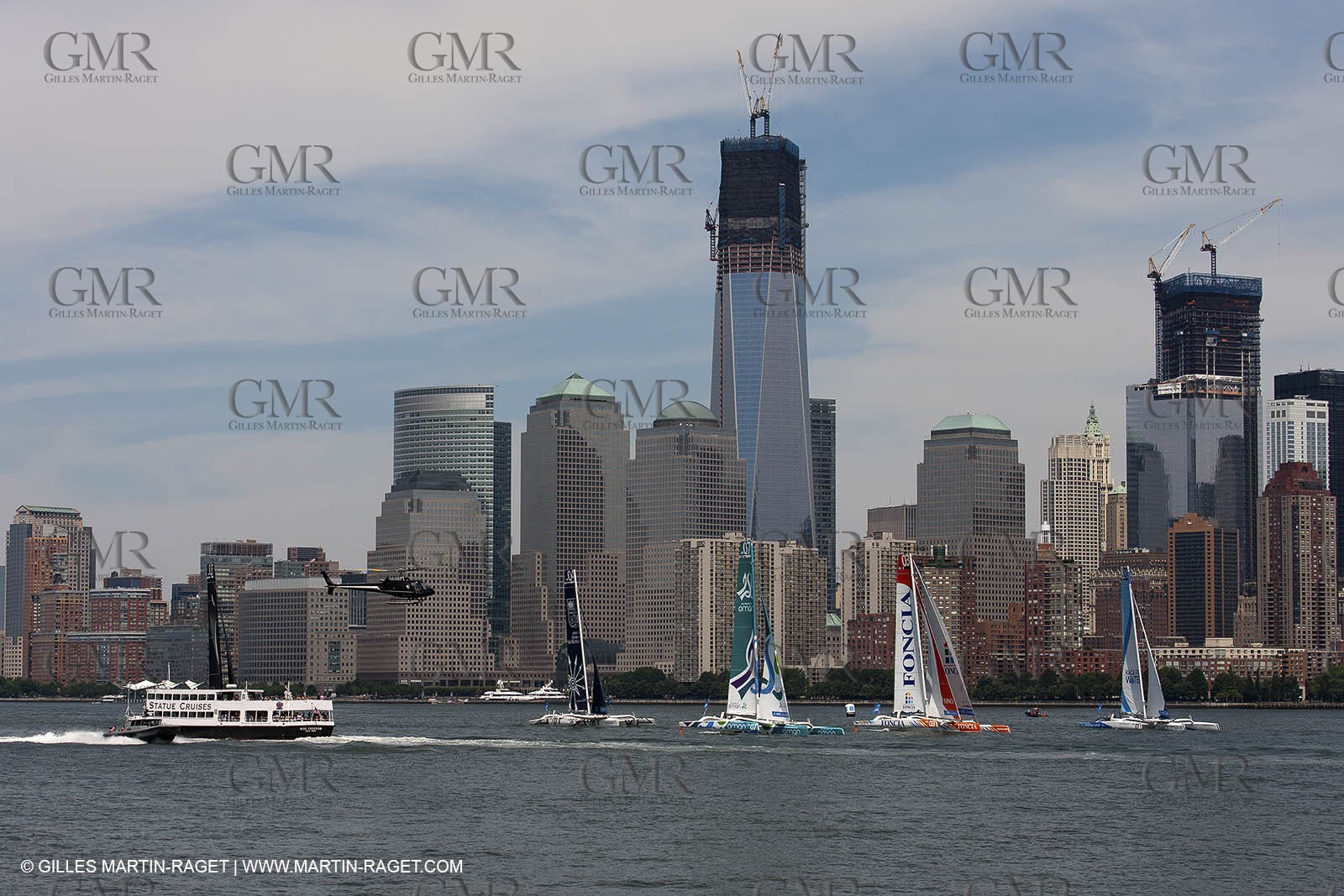 05 07 2012 - New York (USA) - Ocean Krys Race - Speed runs in fornt of NY city