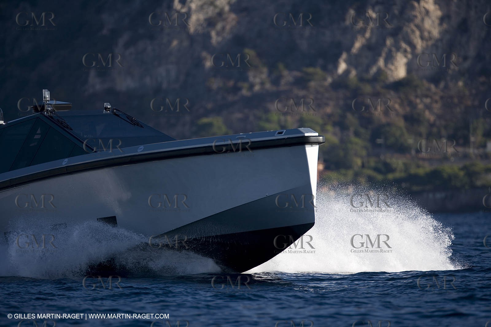 29 09 2007 - St Jean Cap Ferrat - Wally Yachts - Wally Power 70 - Lau Lau