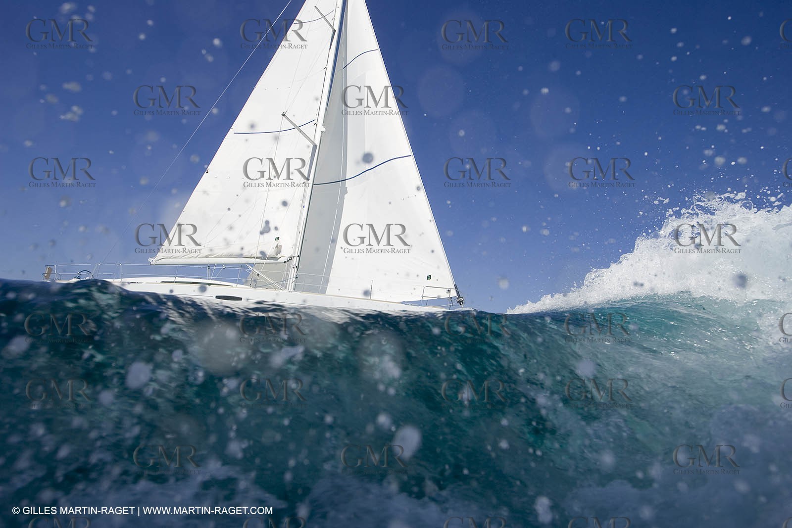 Monocoque de croisiere sous voile