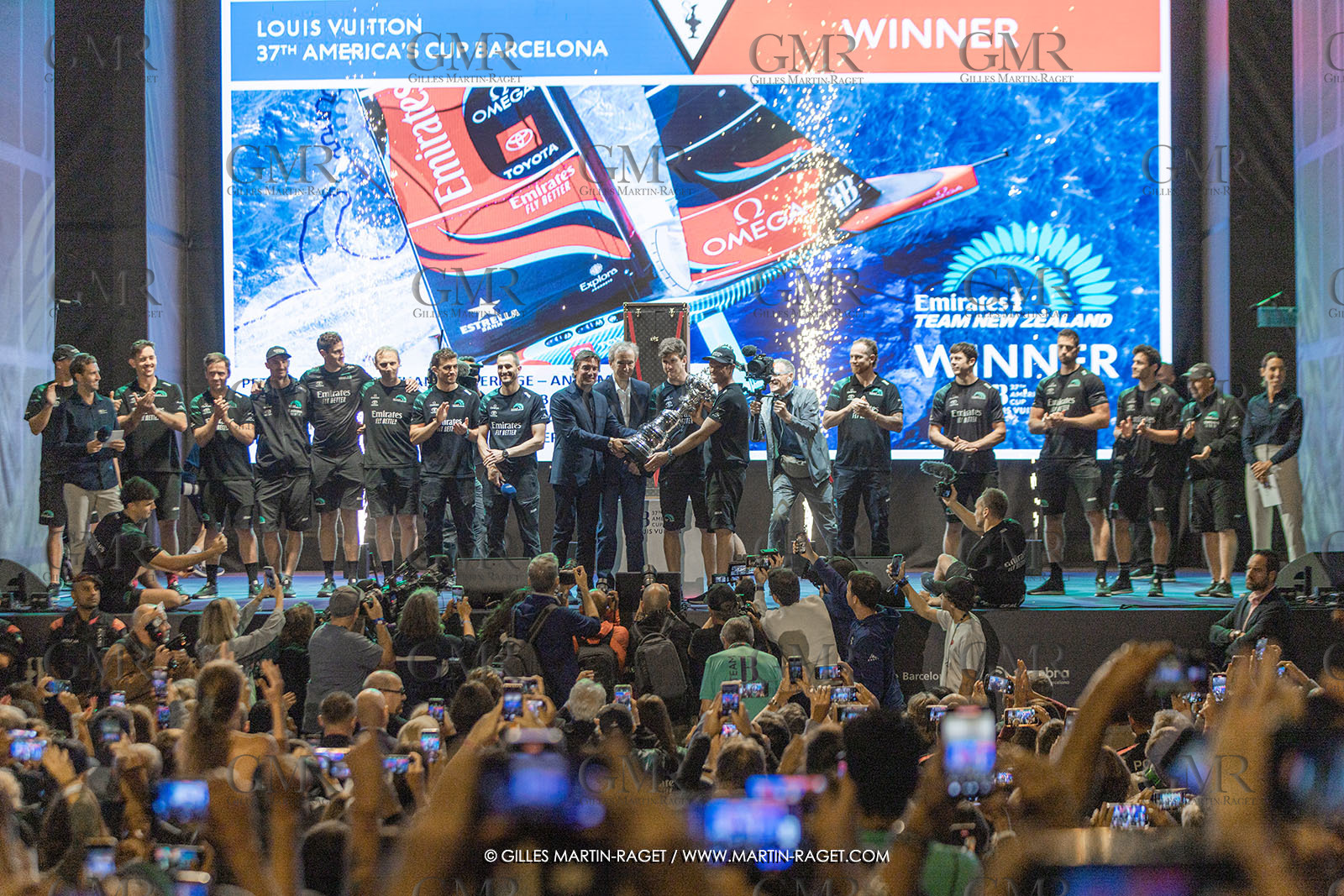 19 10 2024, Barcelona (ESP), Louis Vuitton 37th America's Cup, Final Match, Race Day 6 , Prizegiving