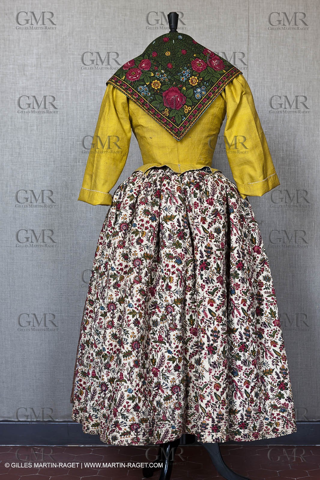 30 06 2011 - Toulon (FRA,83) - Villa Rosemaine - Indiennes sublimes exhibition