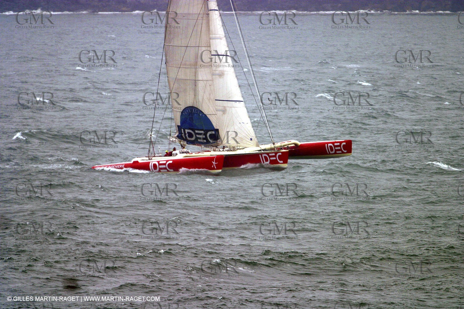 Record autour du monde solo - Idec - Francis Joyon - Arrivée à Brest