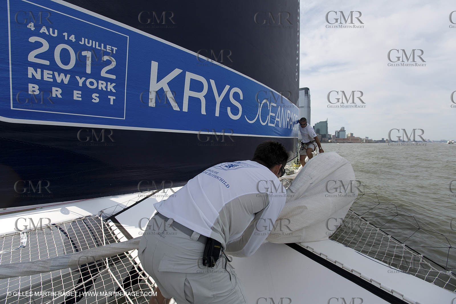 05 07 2012 - New York (USA) - Ocean Krys Race - Speed runs in fornt of NY city