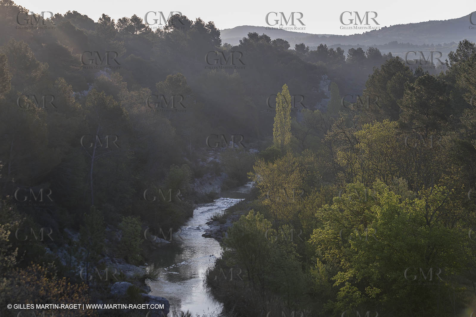 21 04 2018, Bonnieux (FRA,84), Pont Julien et environs