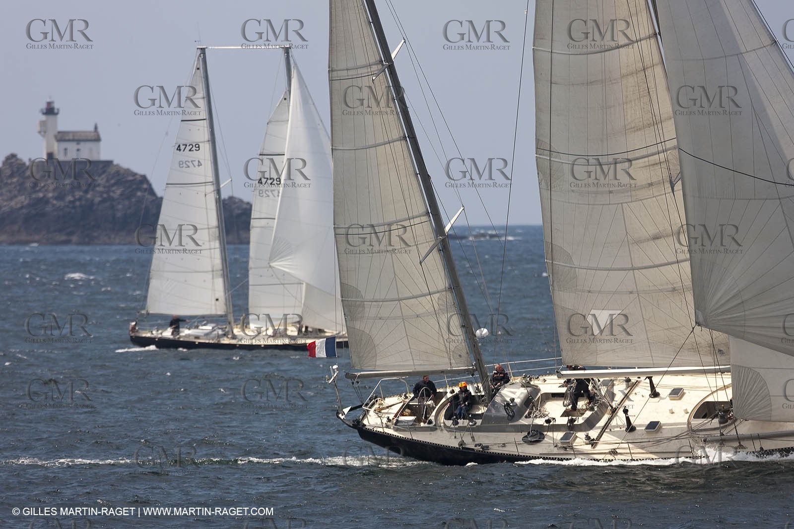 19 05 2010- Sein - (FRA,56)  -  Pen Duick III and Pen Duick VI in the Sein island straight