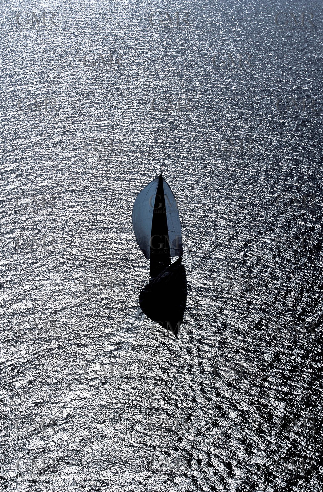 Crusing monohull sailing