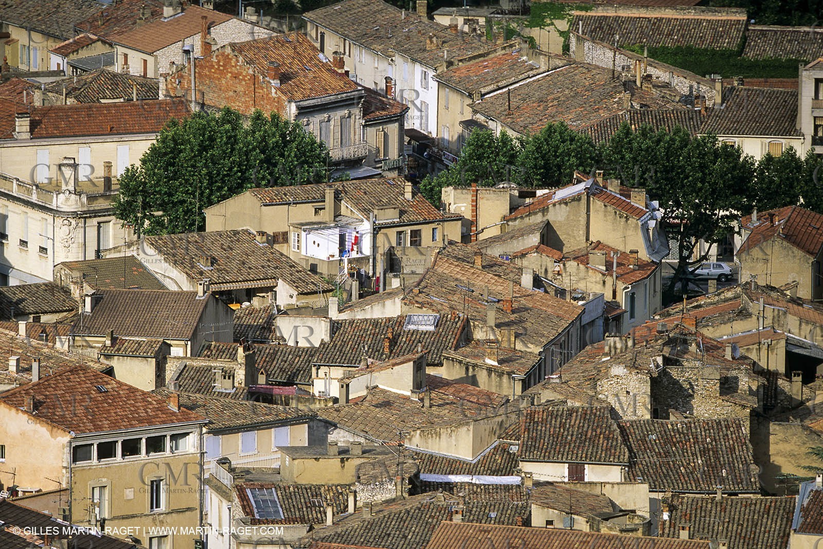 Landscapes and villages of Luberon national Park (FRA,04)