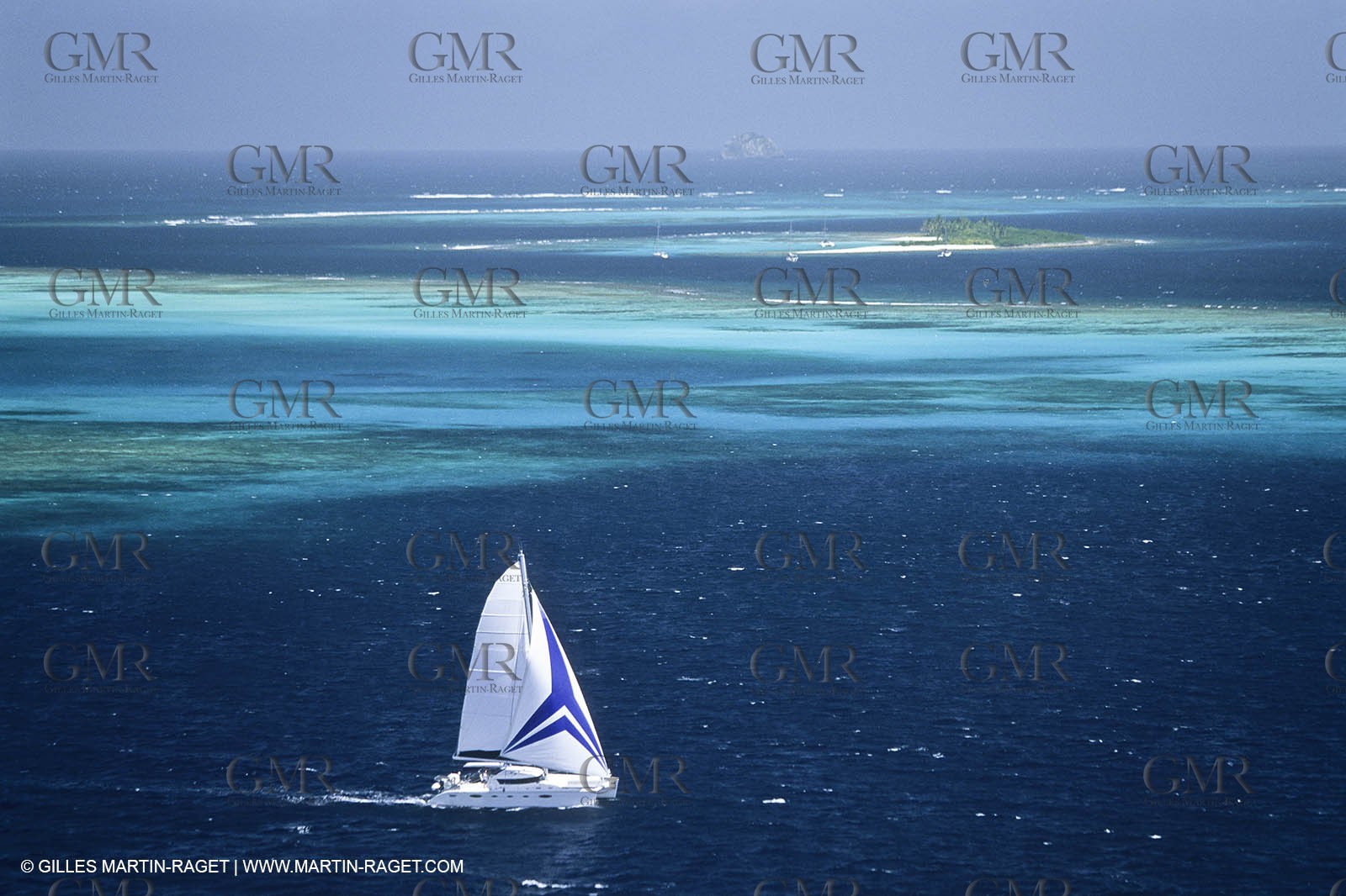 Sailing, cruising, multihulls under sails