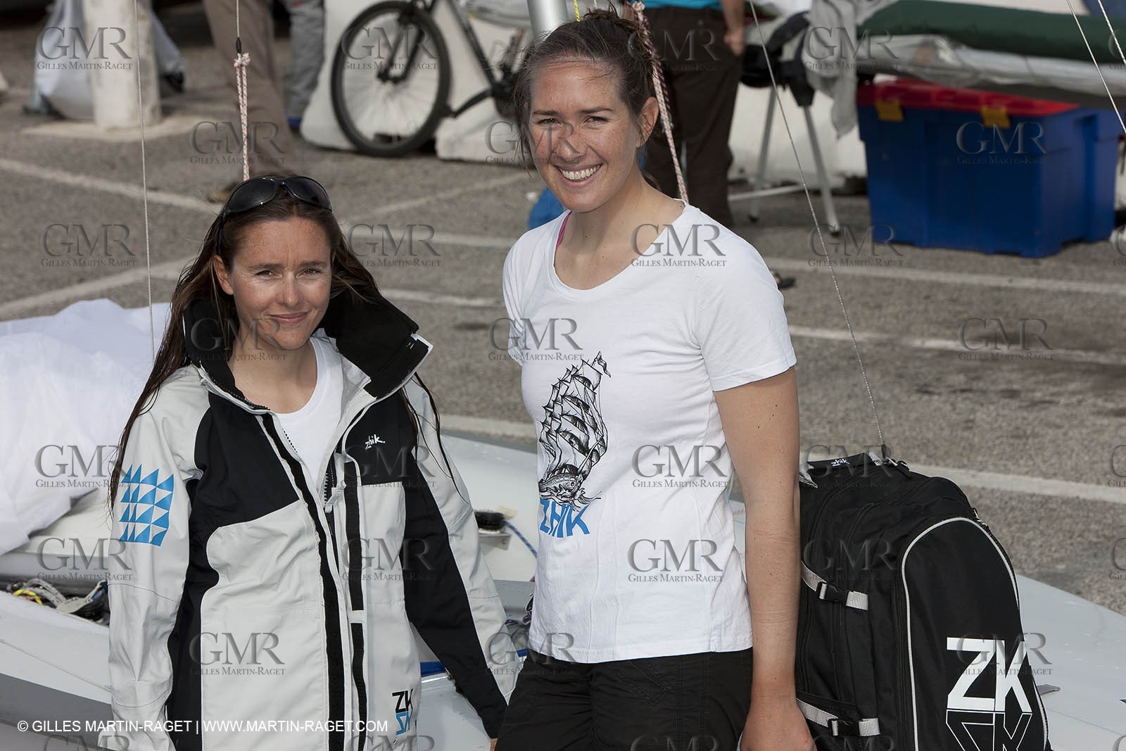 20 04 2010 - Hyères (FRA,83) - SOF 2010 - ZHIK Team - 470 fem -  Ingrid Petitjean - Nadège Douroux