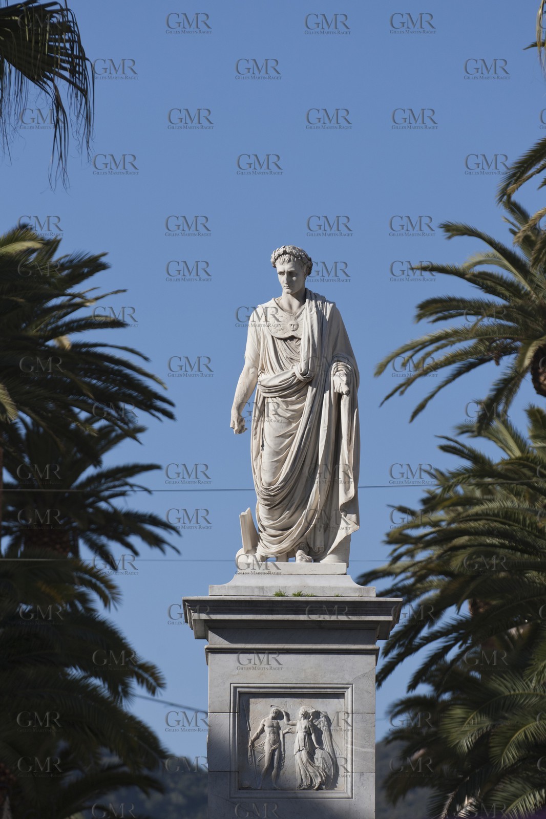 16 02 2012 - Ajaccio (FRA, Corse) - Compagnie la Méridionale - Le Piana en escale à Ajaccio