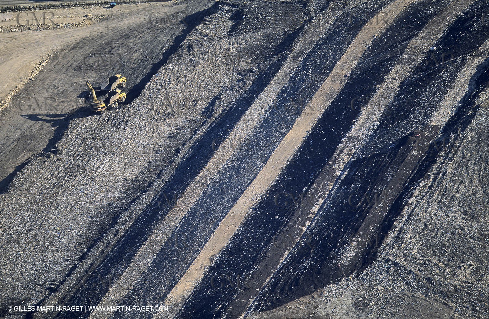 Entressen dustbin depot