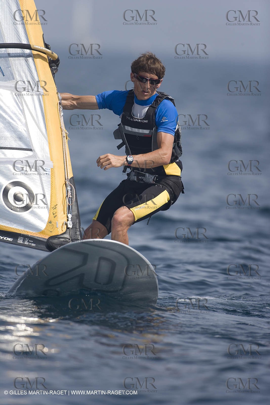 25 04 2007 - Semaine Olympique Française 2007 - Hyères - Jour 4 - Team France - RS:X - Bontemps Julien