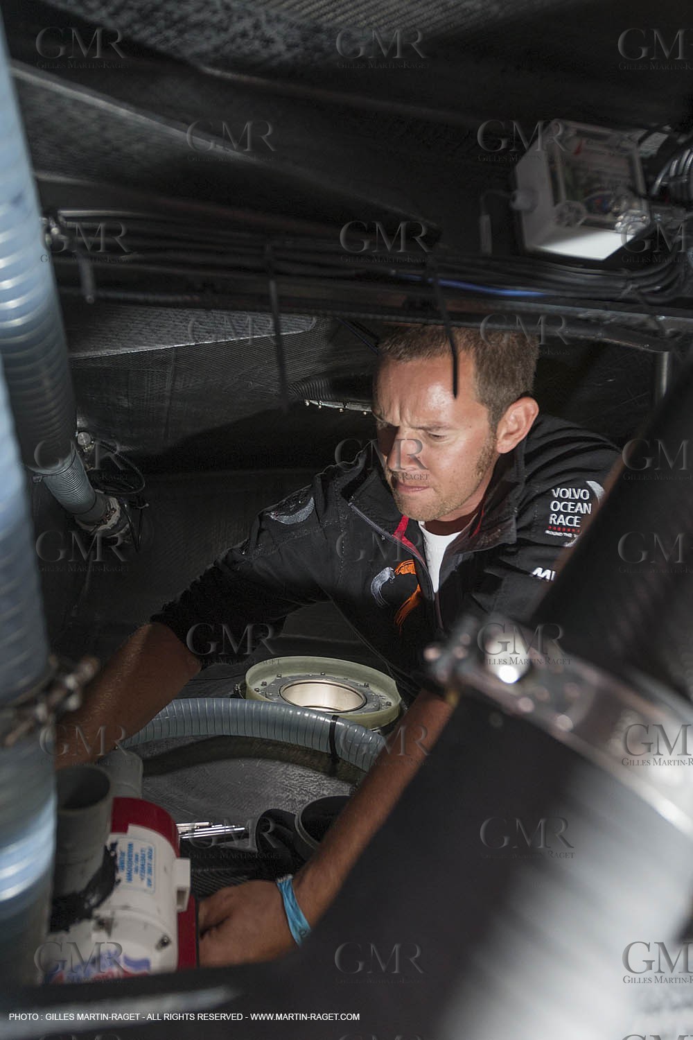 08 11 2014, Capetown (ZAF), Volvo Ocean Race 2014-15, Team Alvimedica, Nursing the boat