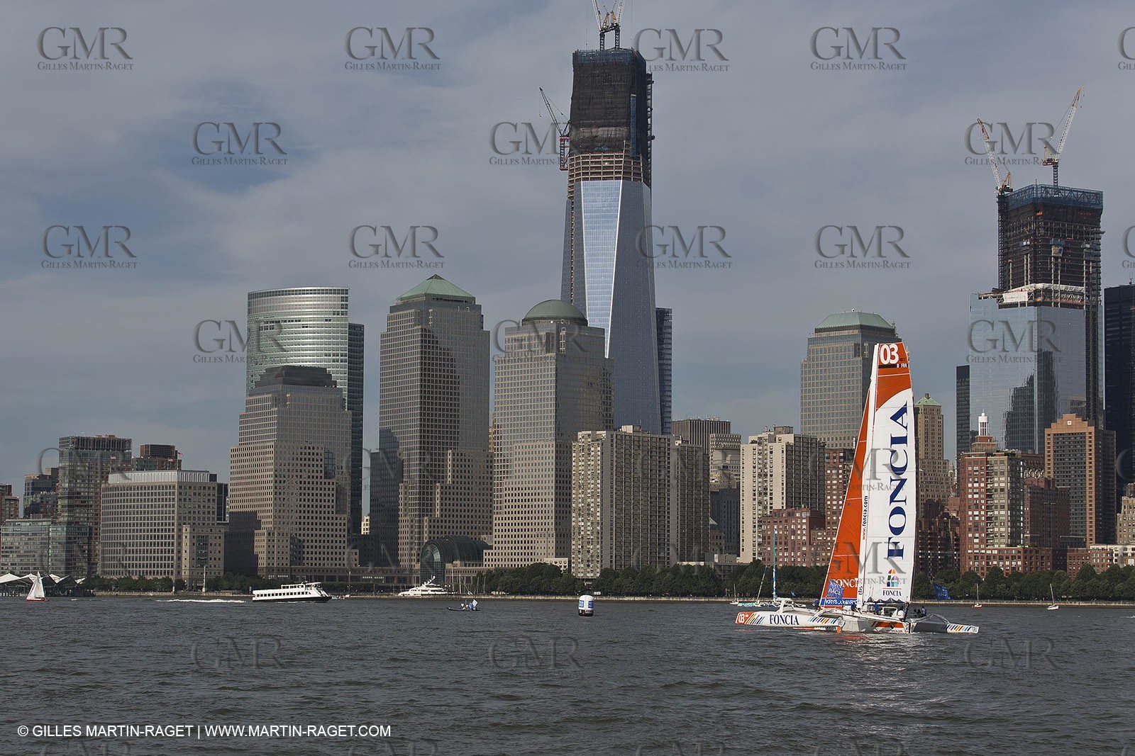 05 07 2012 - New York (USA) - Ocean Krys Race - Speed runs in fornt of NY city