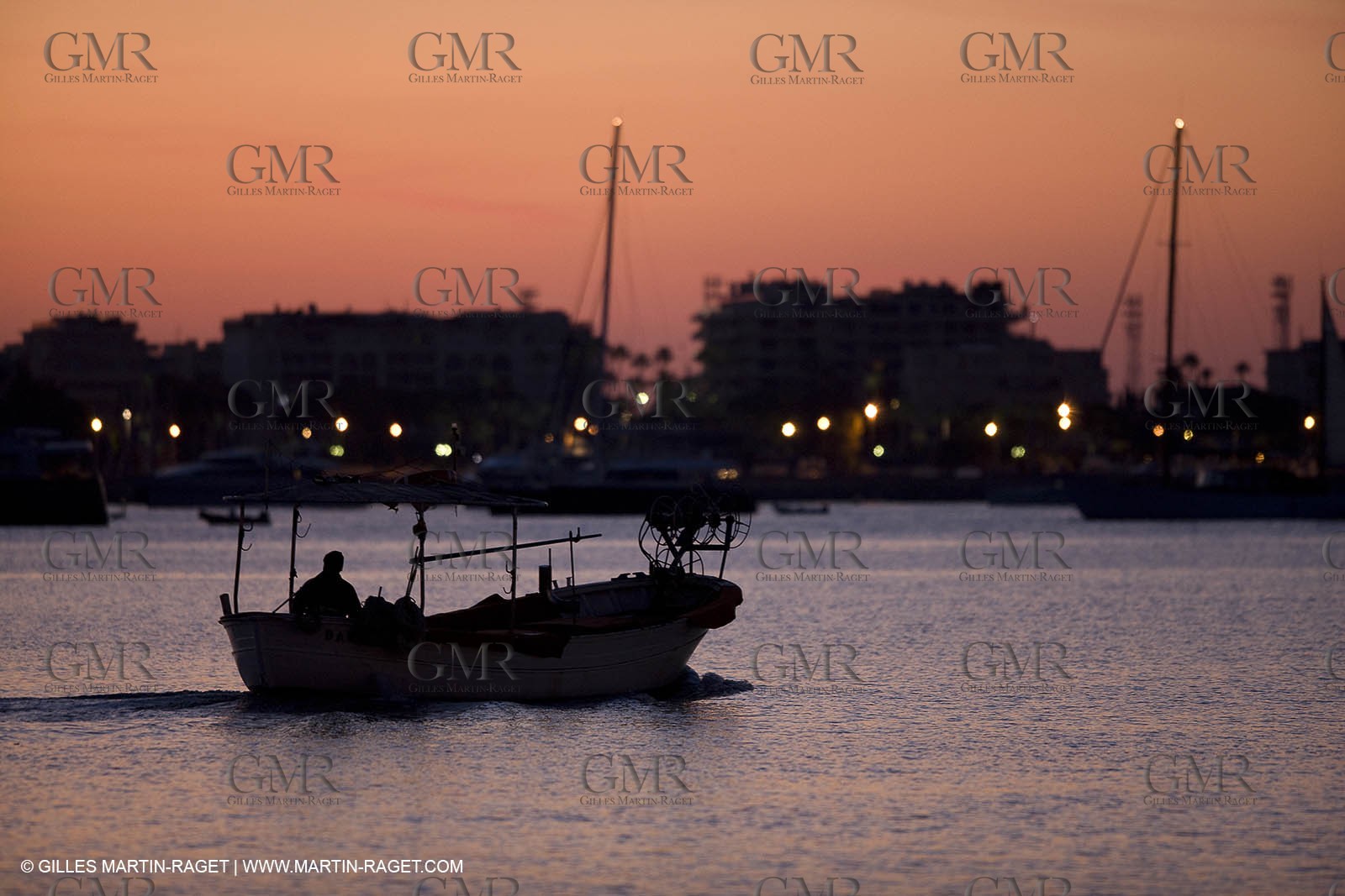 16 09 2008 - Cannes (FRA,83) - Chantier Bénéteau - Oceanis 54