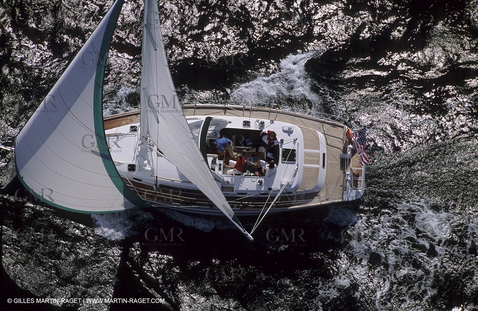 Crusing monohull sailing