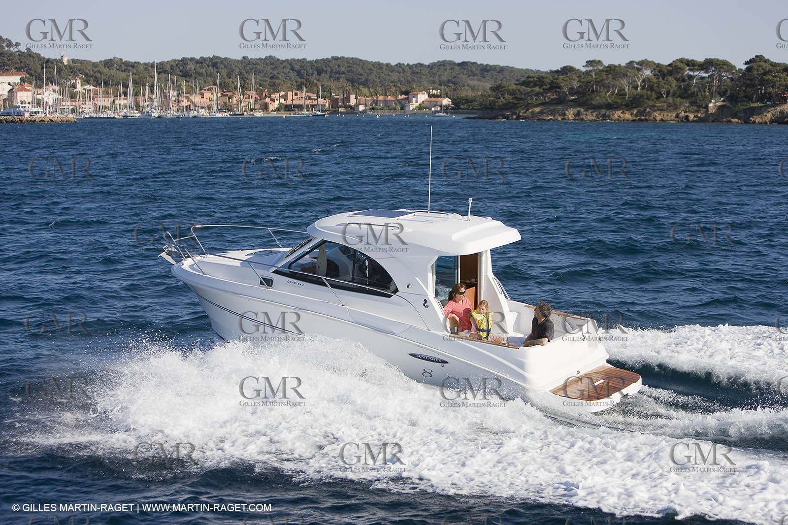 15 04 2008 - Porquerolles (Fra, 83) - Beneteau - Antares 8