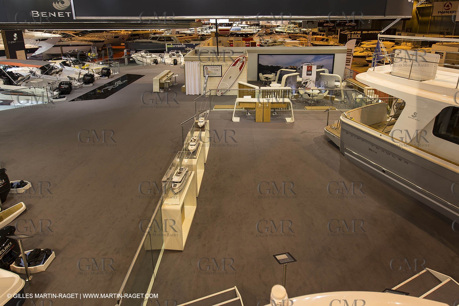 10 12 2013 - Paris (FRA,75) -Paris Boat Show - Beneteau booth