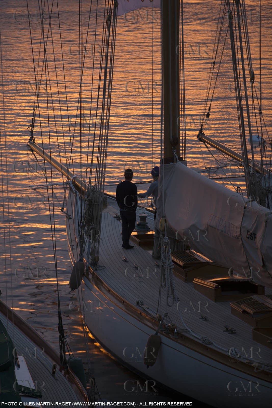 01 10 2025, Saint-Tropez (FRA,83) , Voioes de Saint-Tropez 2015, Day 4, Crew parade