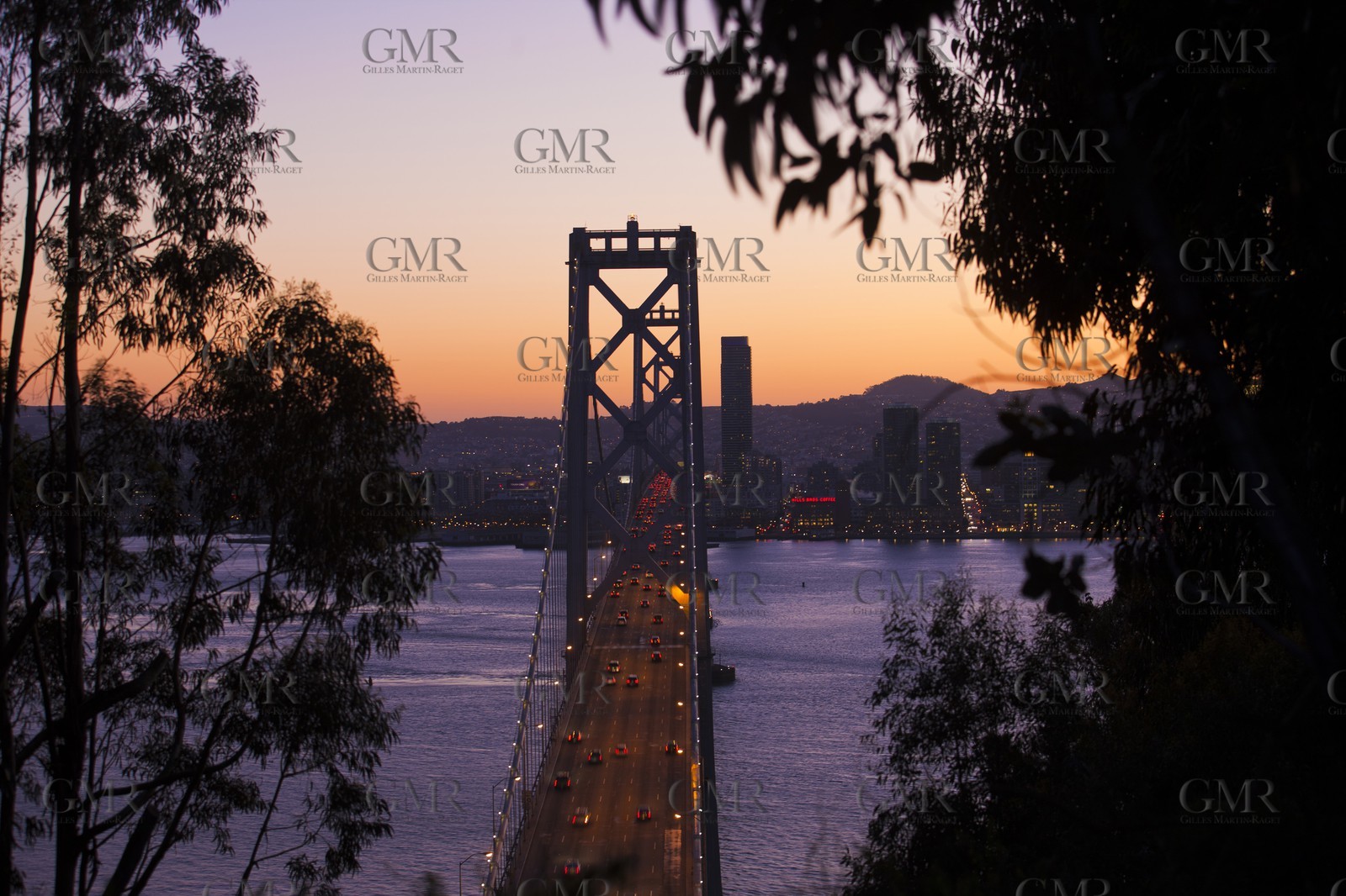 28 02 2011 - San Francisco (USA, CA) - USA 17 arrival in San Francisco