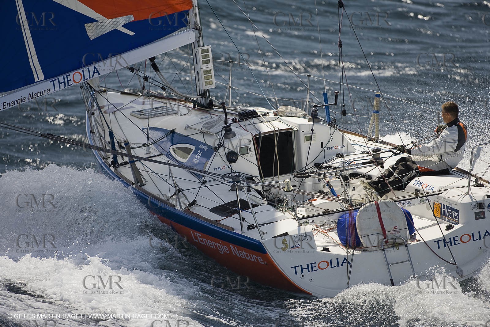 06-26-2007 - FIGARO II - THEOLIA - Skipper : Robert Nagy - Training off Marseille (south France) with strong wind conditions