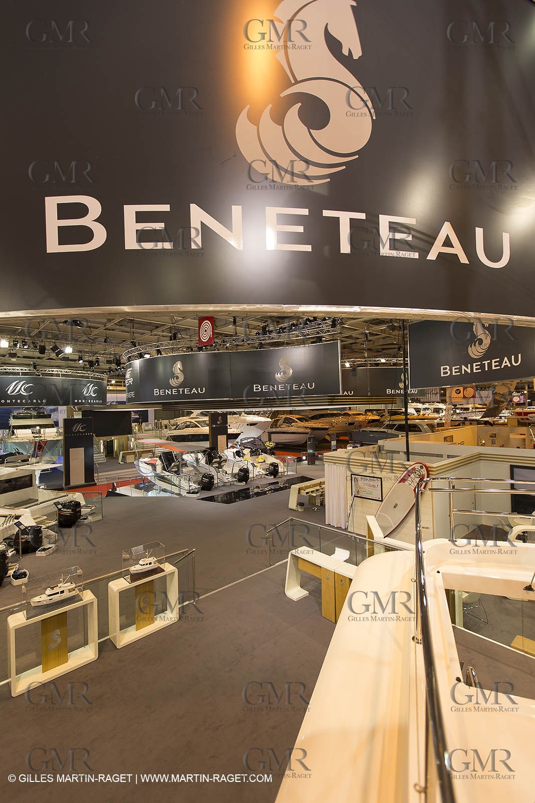 10 12 2013 - Paris (FRA,75) -Paris Boat Show - Beneteau booth