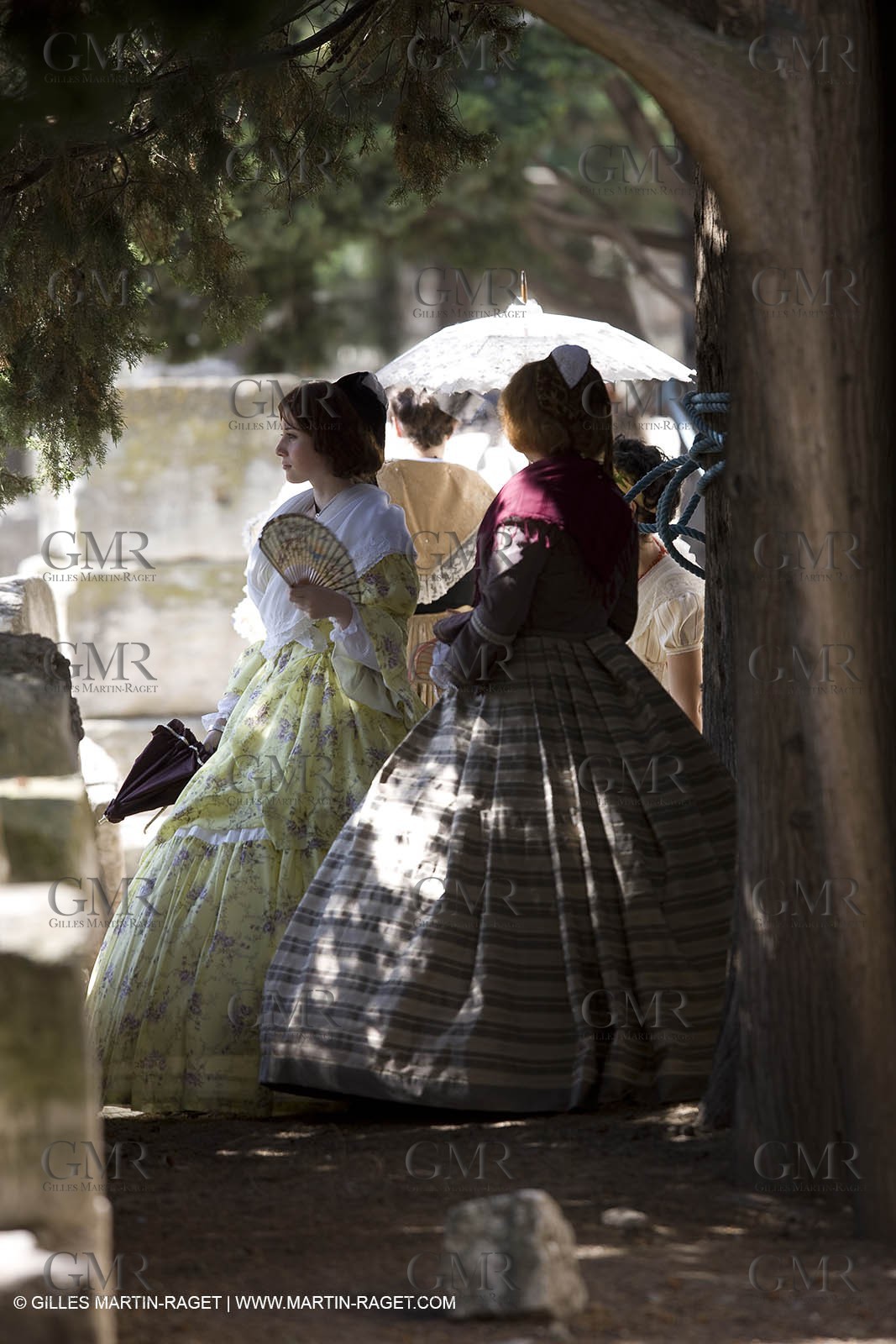 06 07 08 - Arles (FRA, 13) - Traditional costume of Arles fest