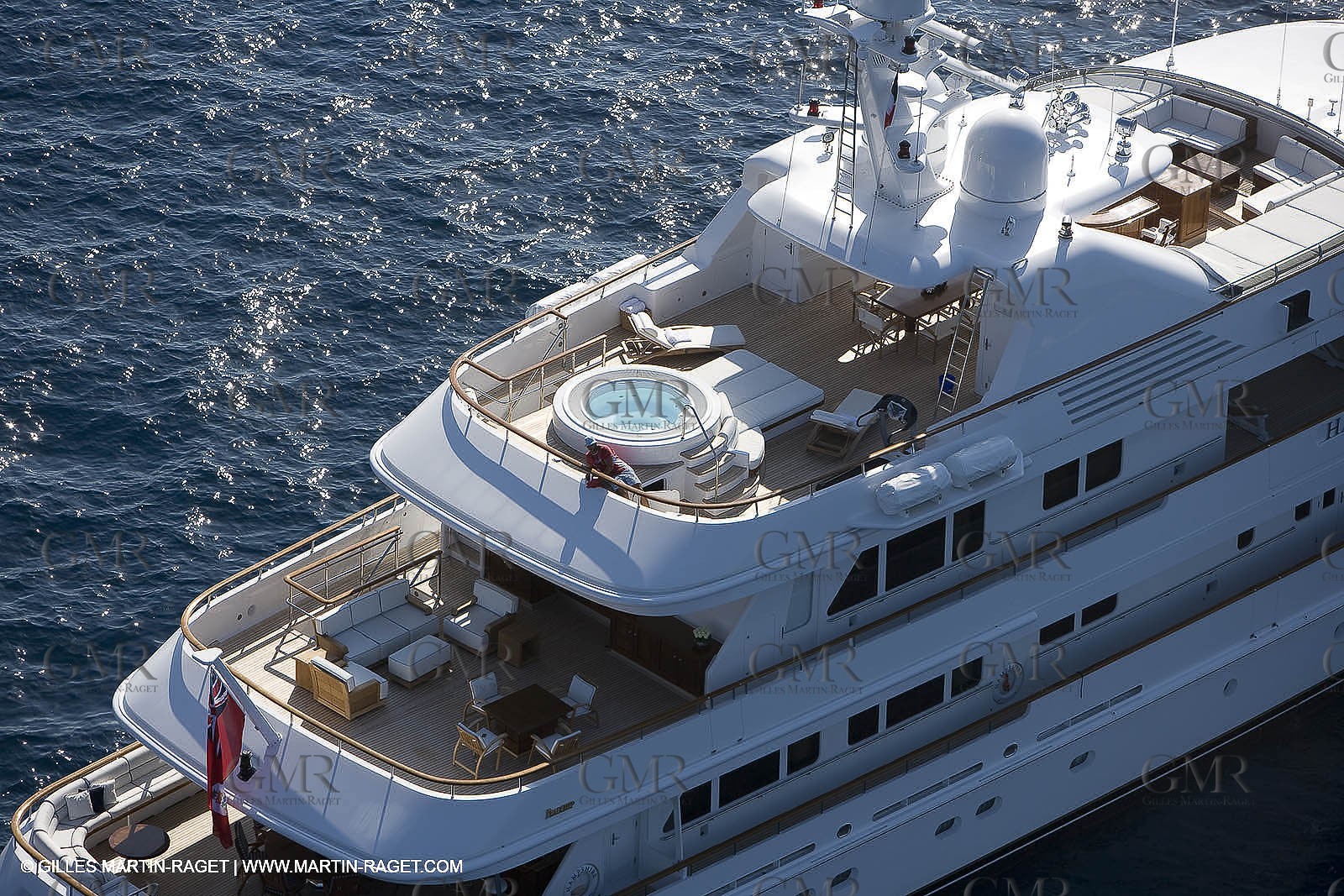 28 07 2007 - St Jean Cap Ferrat - SuperYachts - Motor Yachts - Hampshire