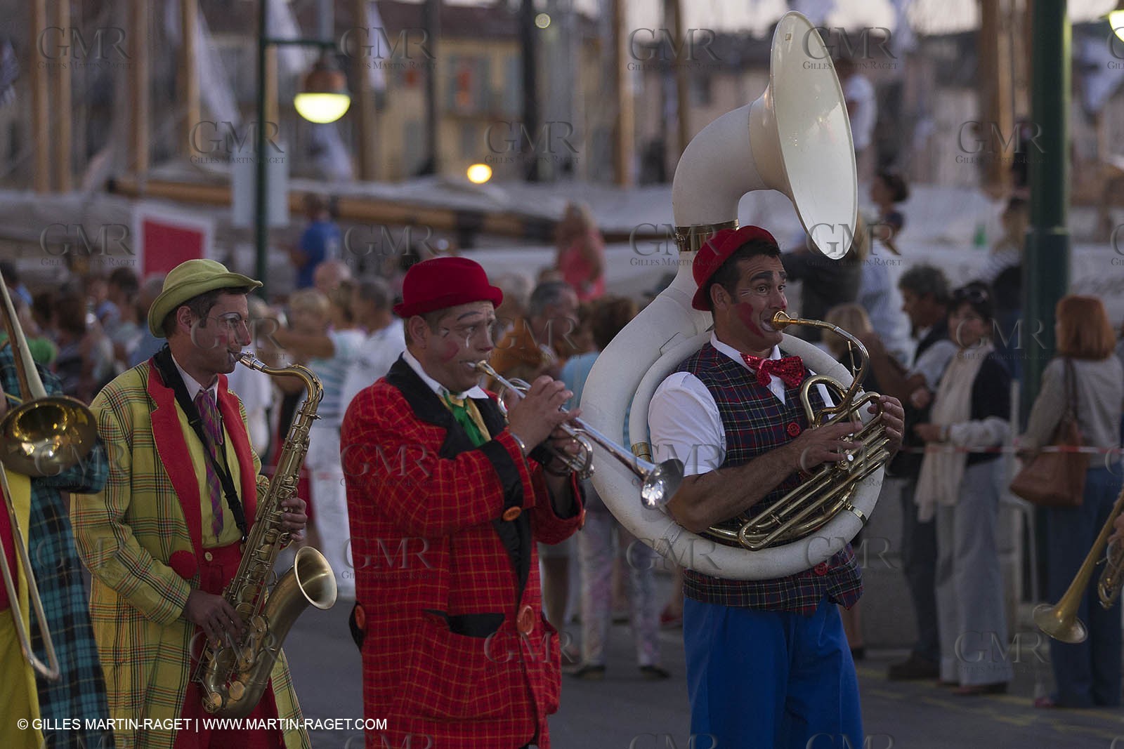 02 10 2014, Saint-Tropez (FRA,83), Voiles de Saint-Tropez 2014, Day 4, défilé des équipages   crew parade