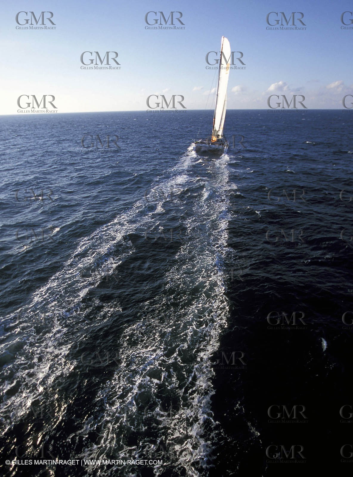 Orange II - 2004 Jules Verne Trophy - Ouessant - first starting line crossing