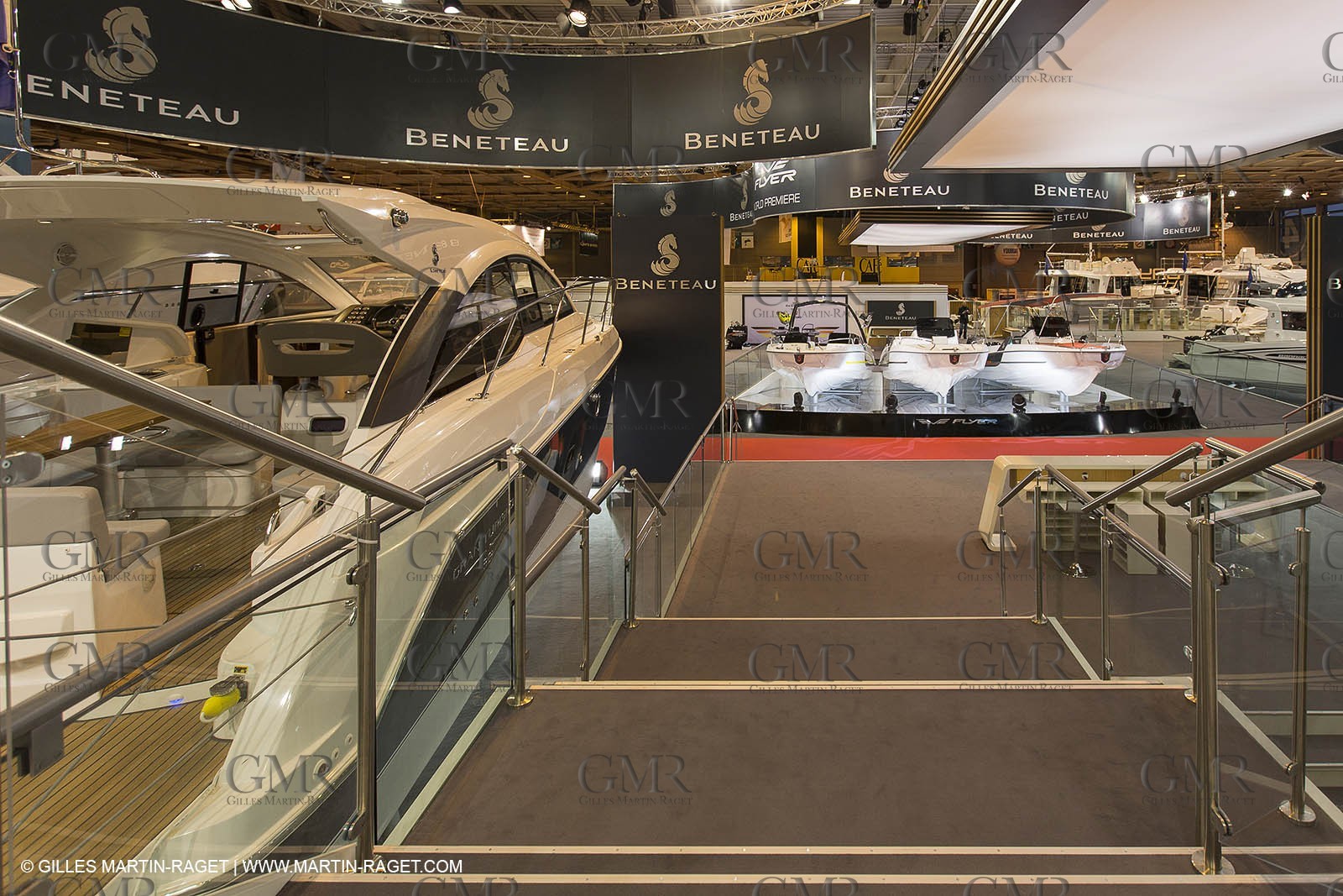 10 12 2013 - Paris (FRA,75) -Paris Boat Show - Beneteau booth