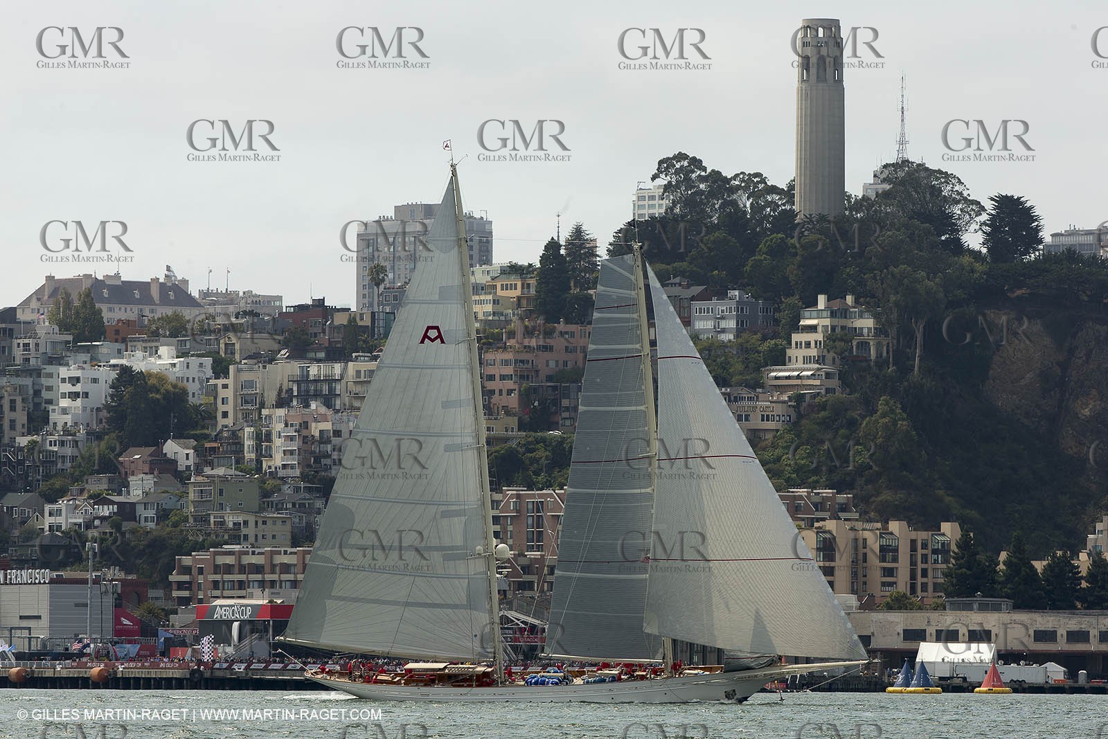 10 09 2013 - San Francisco (USA,CA) - 34th America's Cup - Final Match - Lay day n° 2 - Superyachts Regatta