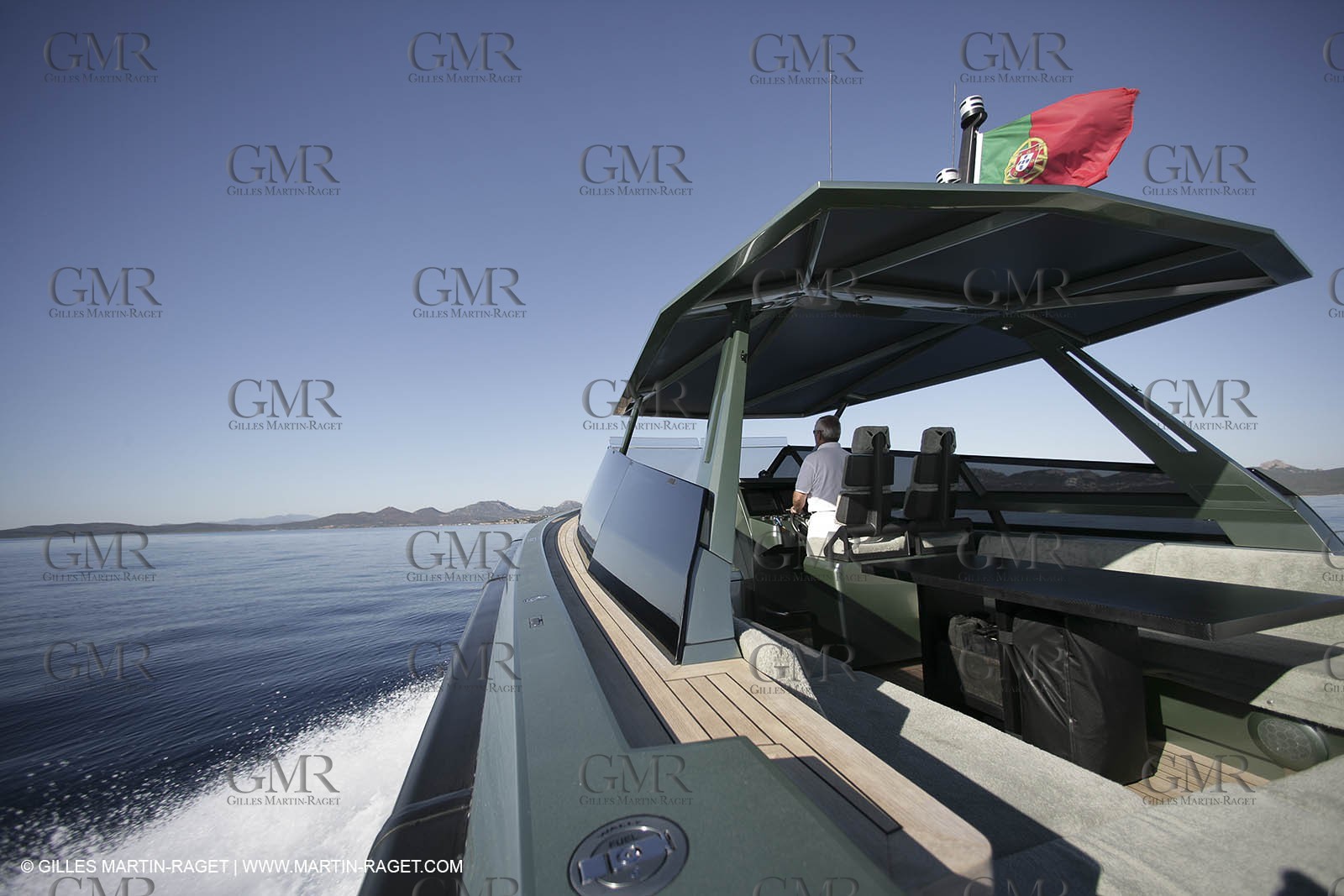 16 07 2007 - Portisco (Italie, Sardaigne) - Wally Power 47, 2007 version