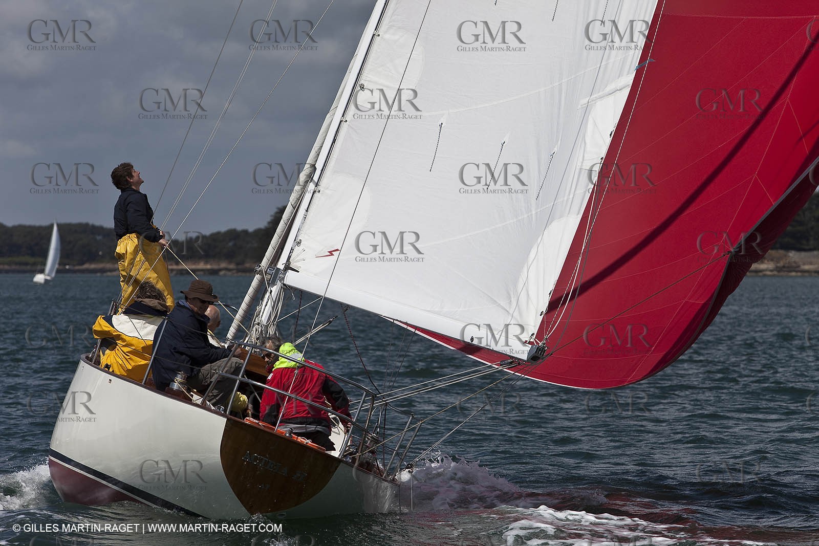 01-05-10 - Le Bono (FRA,56) - Regate Classique -Acteia II - Maica