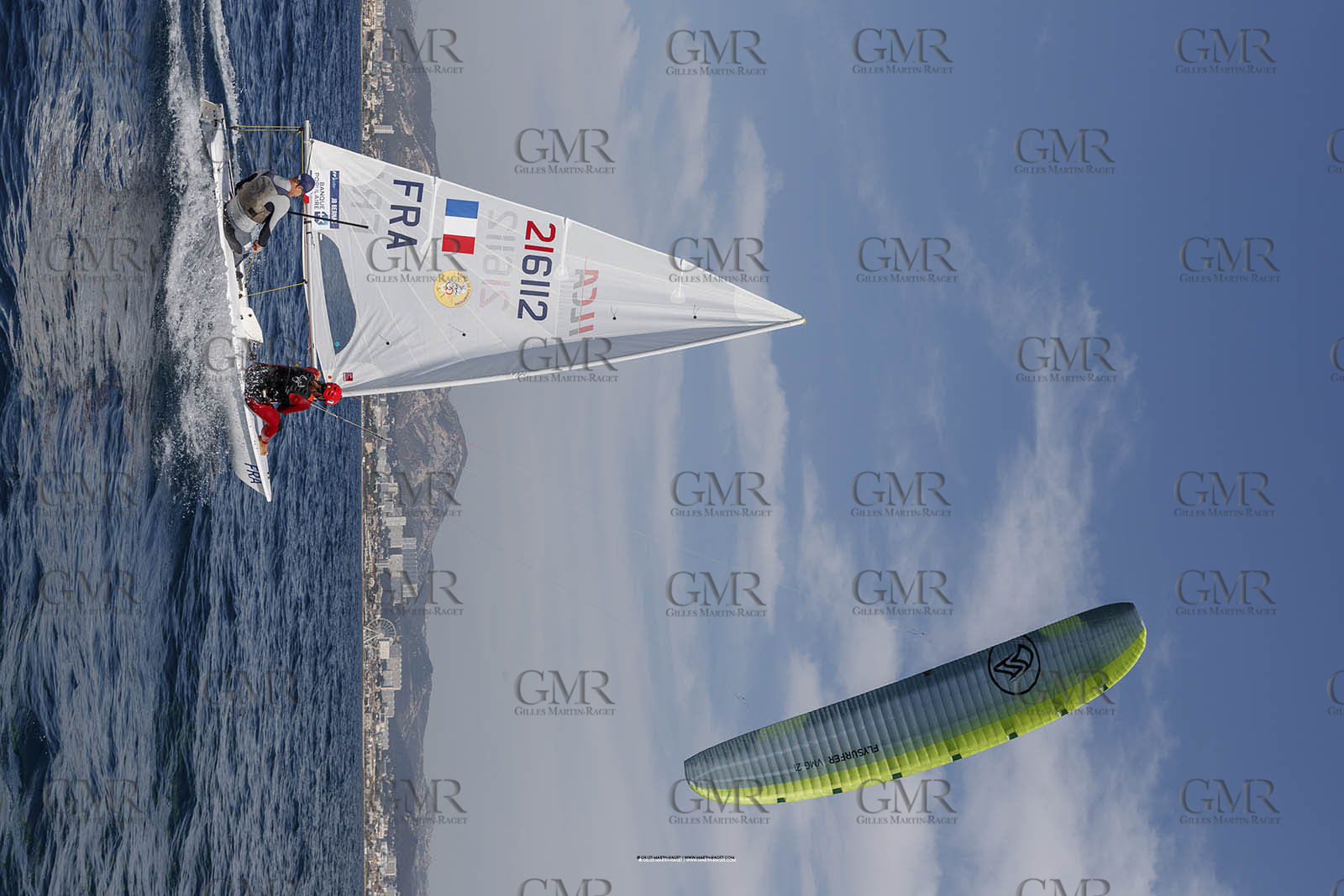 15 04 2024, Marseille (FRA), présentation des sélectionnés olympiques français en voile pour les Jeux Olympiques de Paris 2024.  Alex Mazella (Kite hommes - Formula Kite); Laurianne Nolot (Kite femmes - Formula Kite); Nicolas Goyard (Planche à voile hommes - iQFoil); Hélène Noesmoen (Planche à voile femmes- iQFoil); Camille Lecointre-Jeremie Mion (dériveur double mixte - 470); Louise Cervera (Dériveur femmes - ILCA 6); Jean-Baptiste Bernaz (Dériveur hommes - ILCA 7); Tim Mourniac - Lou Berthomieu (Multicoque mixte - Nacra 17); Clément Péquin - Erwan Fischer (Skiff hommes - 49er); Sarah Steyaert-Charline Picon (Skiff femmes - 49er FX).