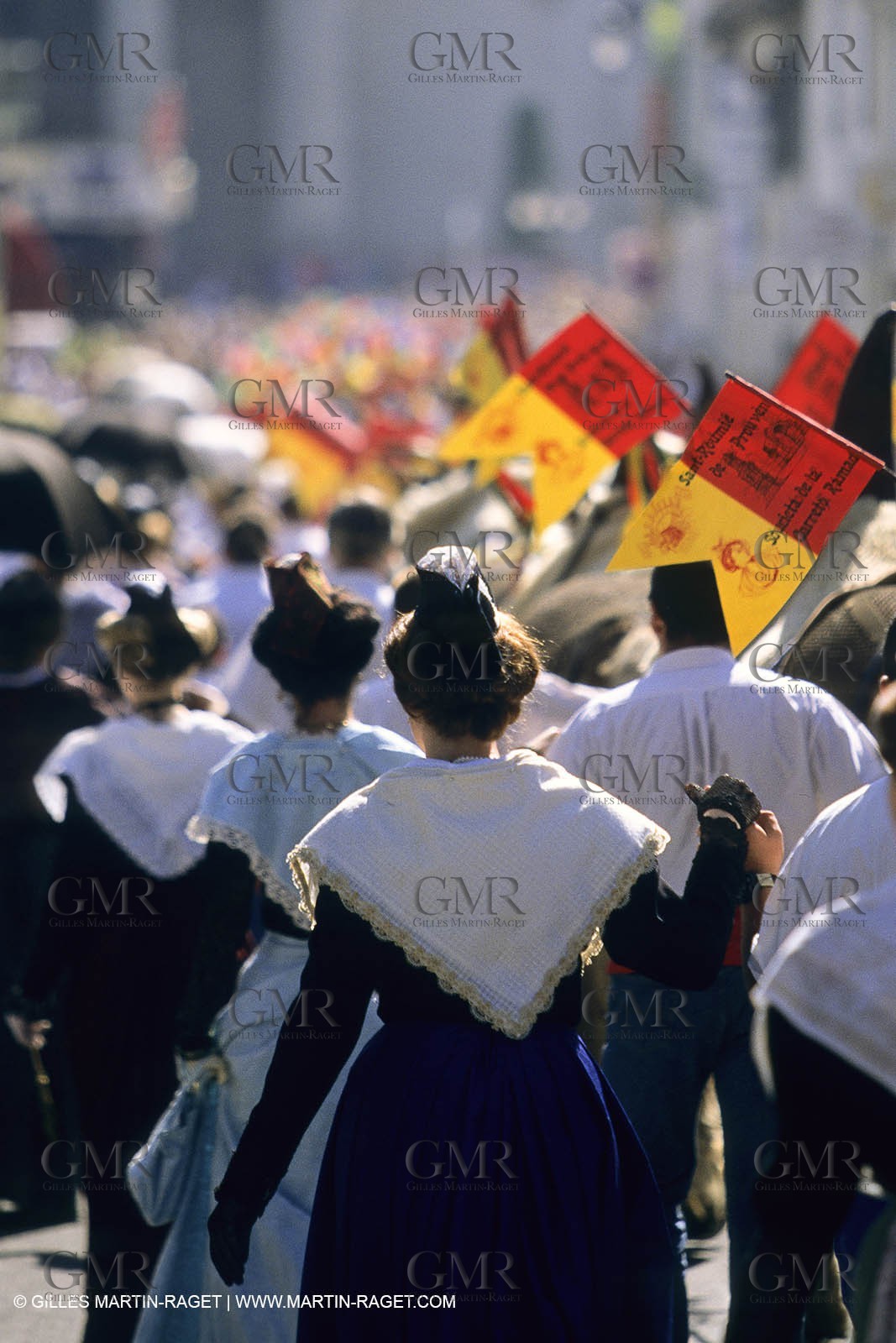 Saint Rémy de Provence (FRA,13) - Careto ramado (charrette fleurie)