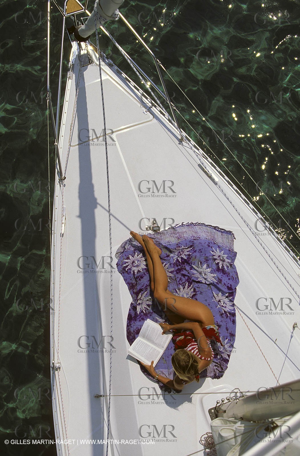 Cruising - People - Doing nothing