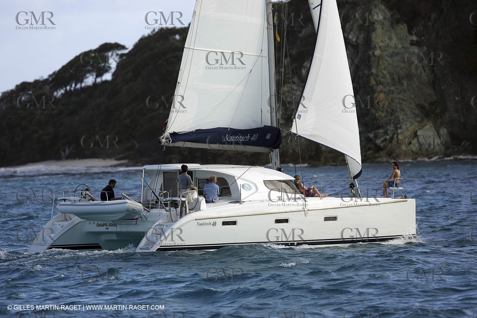 Multicoque sous voile