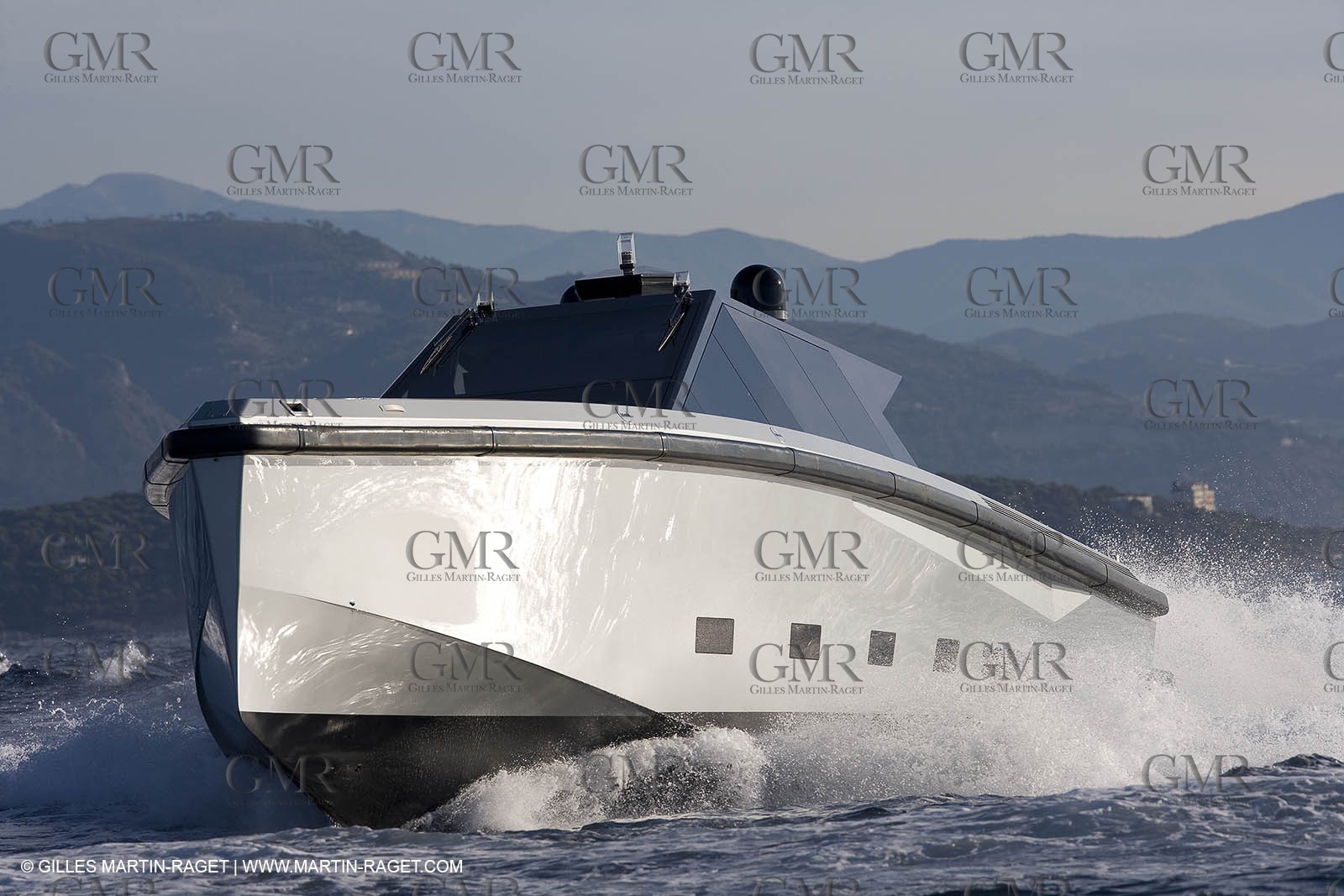 29 09 2007 - St Jean Cap Ferrat - Wally Yachts - Wally Power 70 - Lau Lau