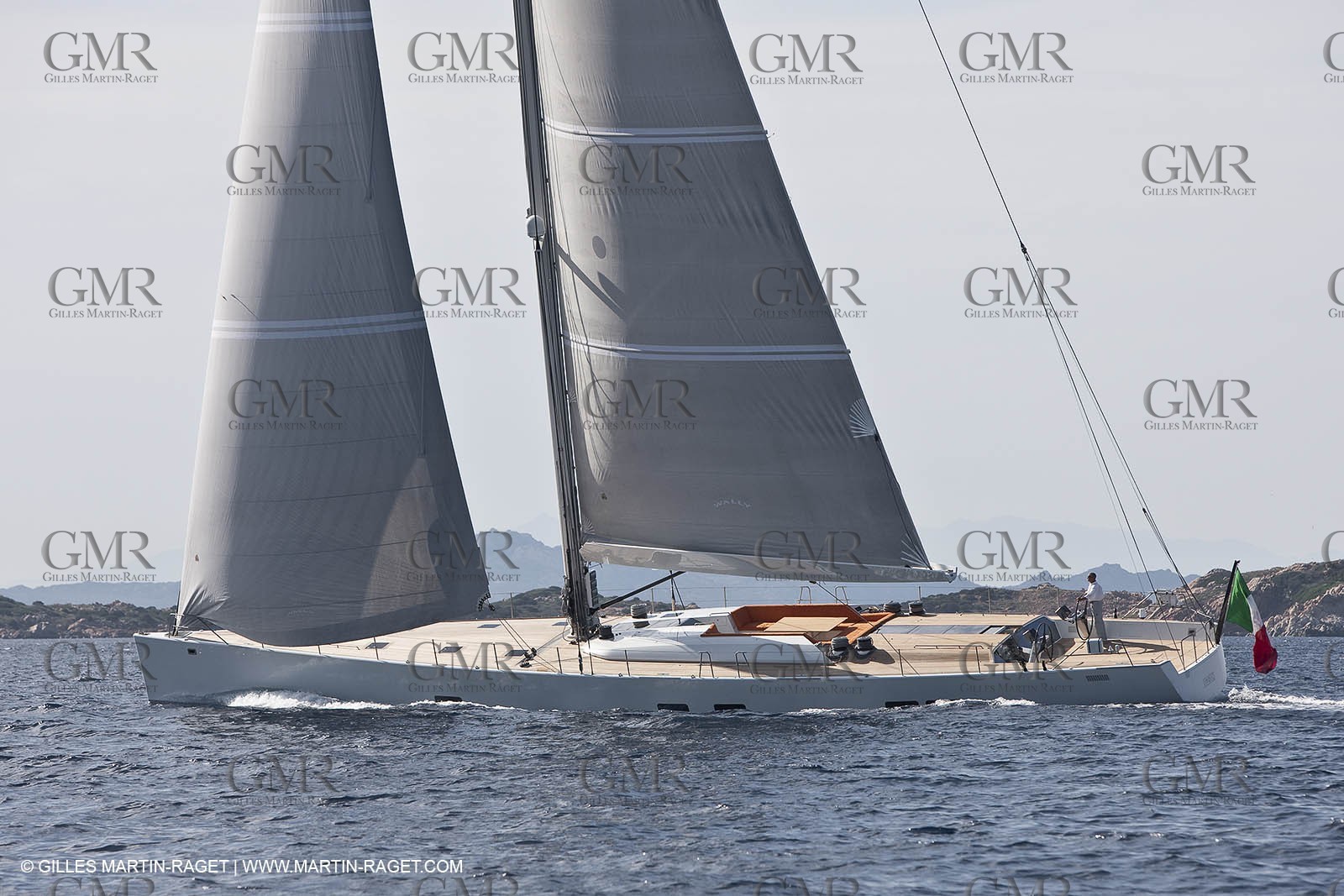 17 06 09 Porto Cervo (ITA, Sardinia) - Wally yachts - Indio 101