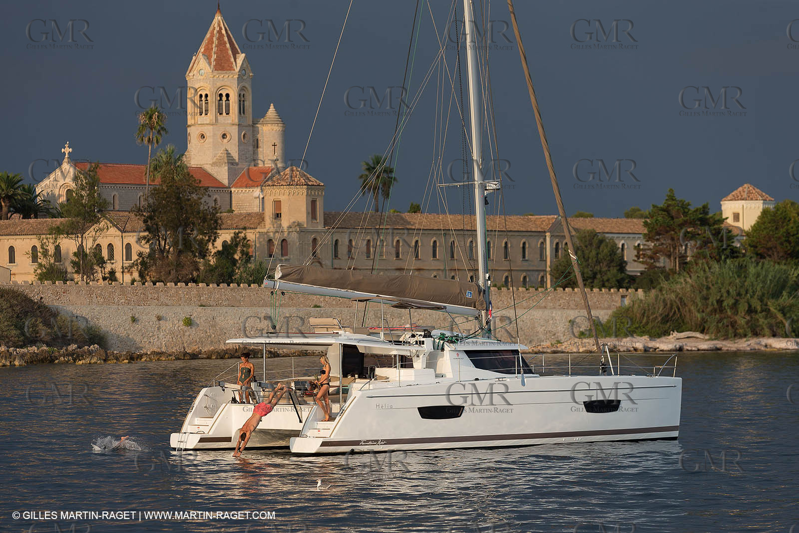 12 09 2016, Cannes (FRA,06), Chantier Fountaine-Pajot, Helia 44