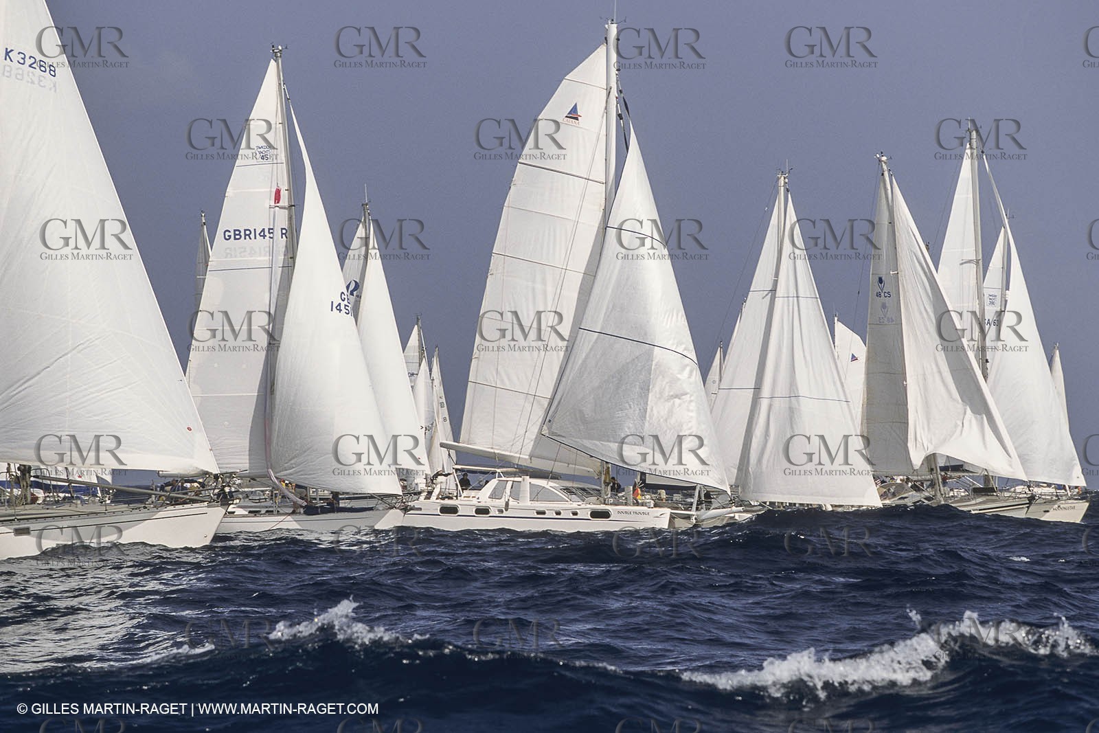 Sailing, cruising, monohull sailing