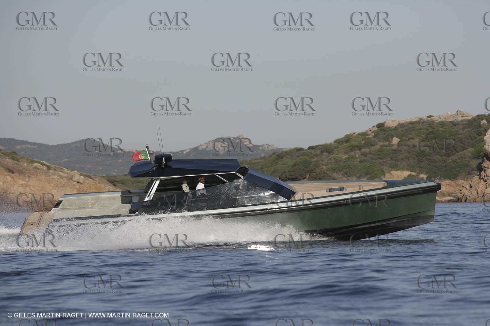 16 07 2007 - Portisco (Italie, Sardaigne) - Wally Power 47, 2007 version