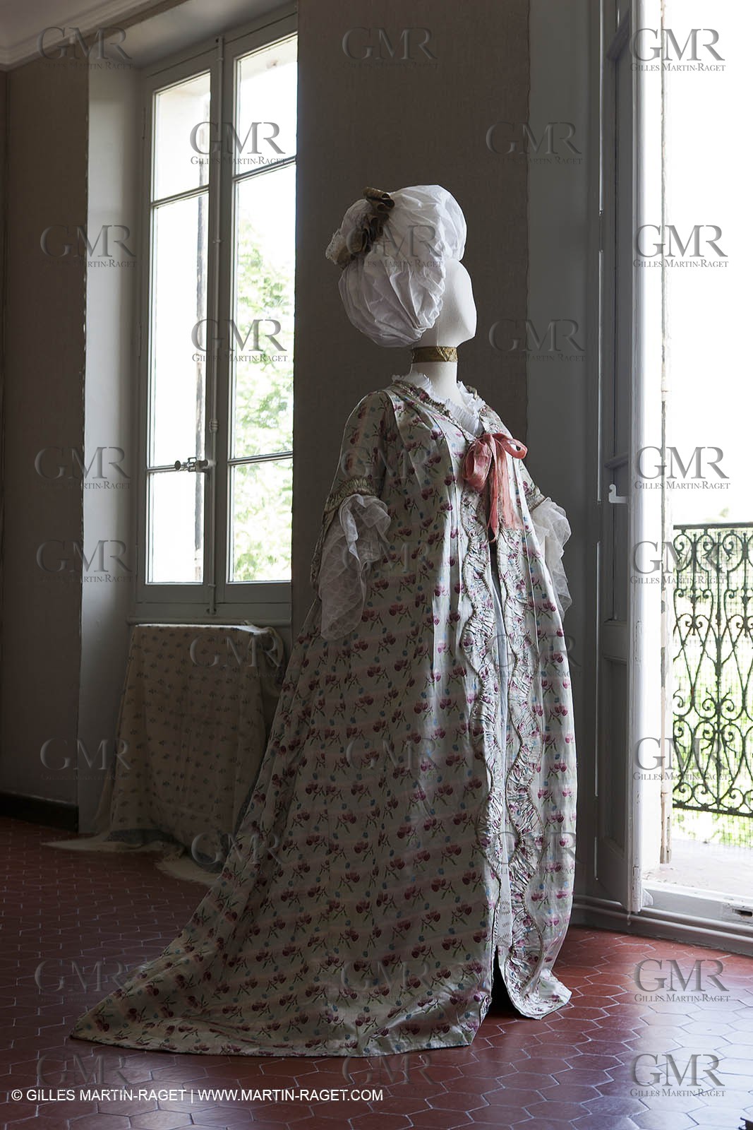 06 07 2012, Toulon (FRA,83), Villa Rozemaine, exhibition 'Fashion Dresses