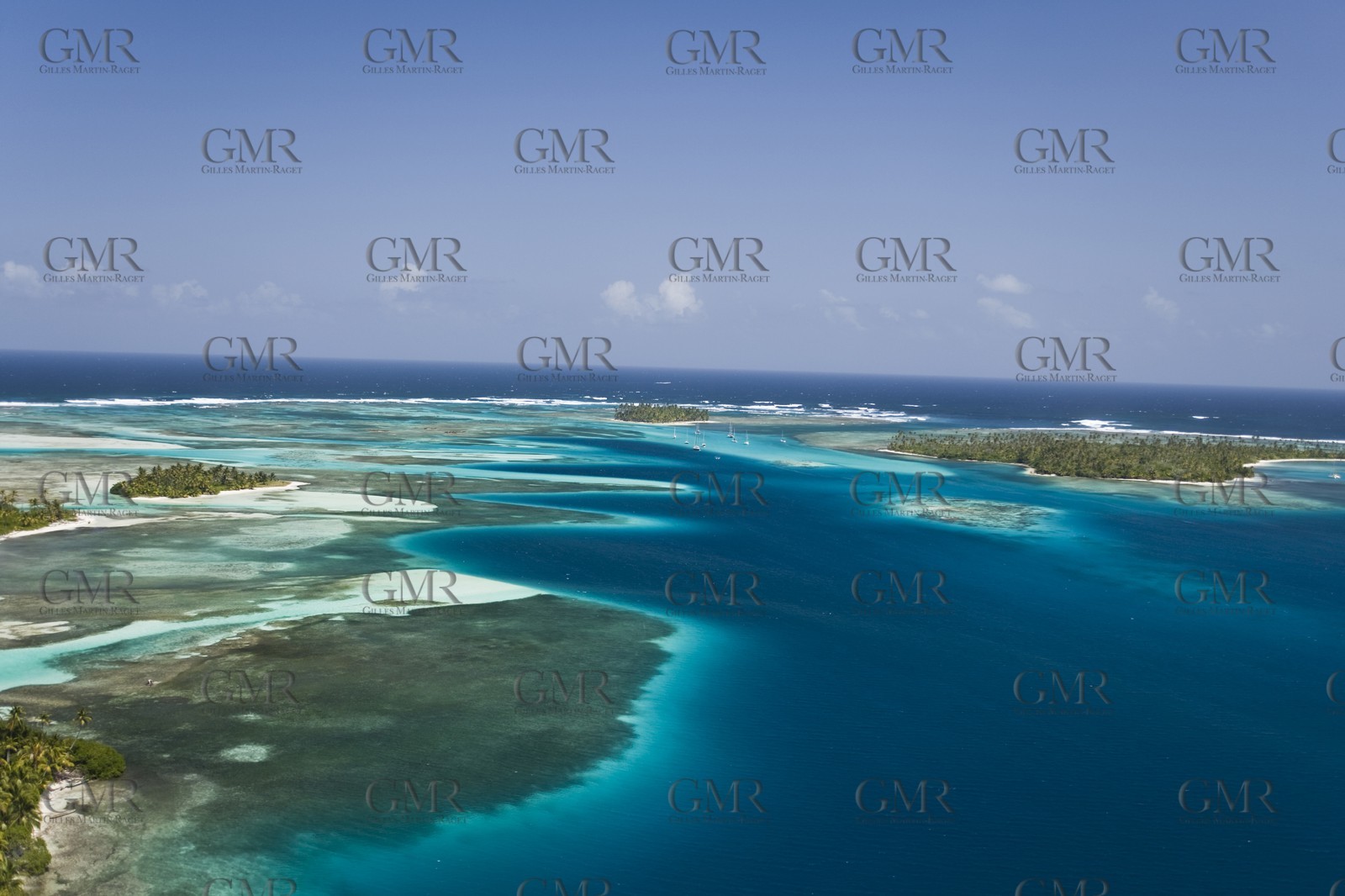 01 02 2008 - San Blas Archipelago (Panama) - Motor Yacht Senses