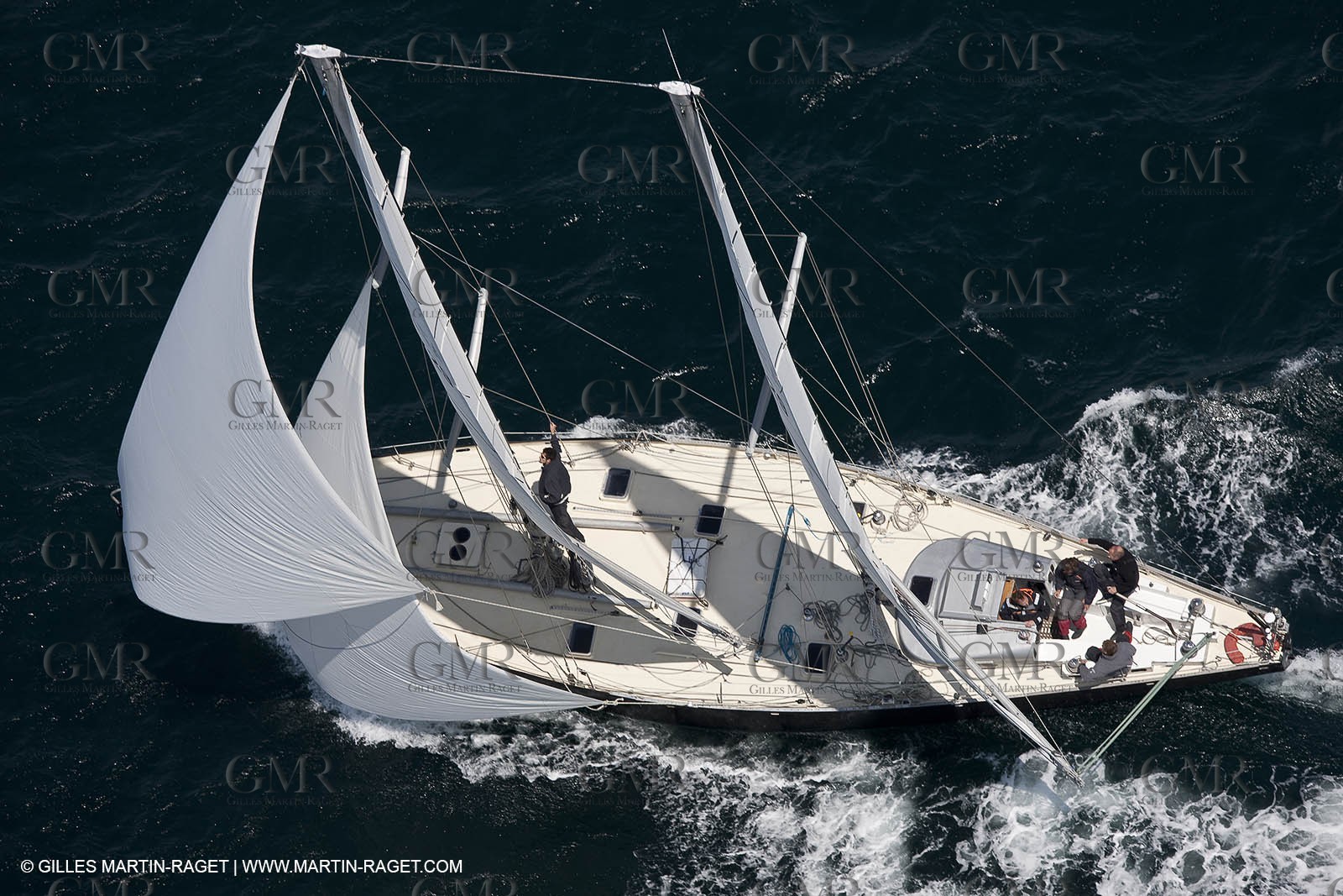 19 05 2010- Lorent- (FRA,56)  -  Pen Duick III